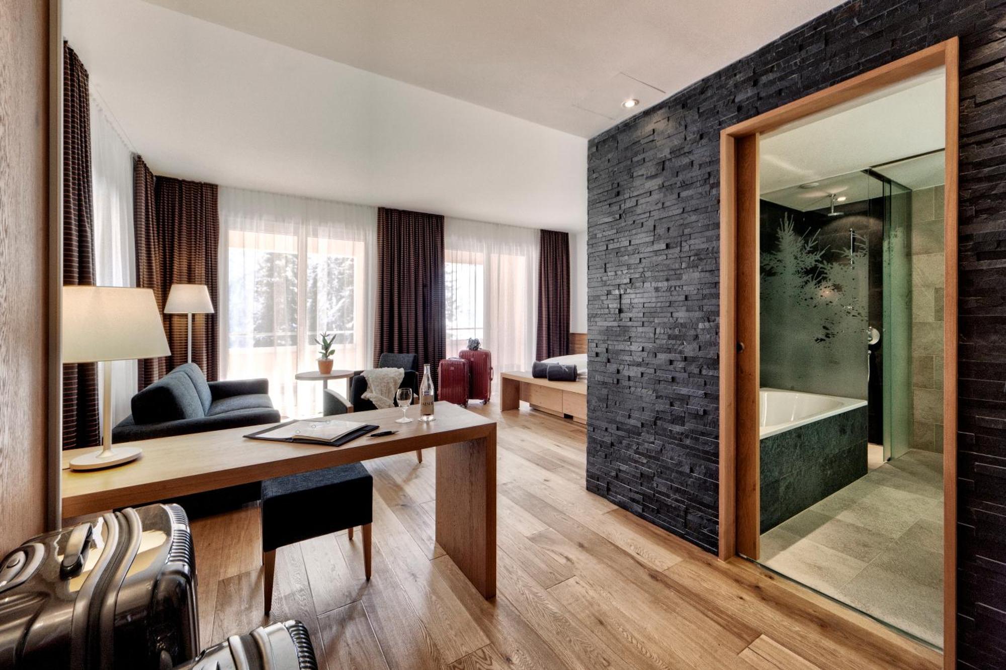 Hotel Waldhotel 4*